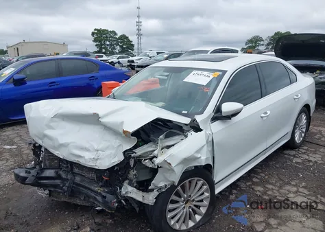 2017 Volkswagen Passat 1.8T Se z USA, uszkodzony, nr VIN 1VWBT7A34HC024777